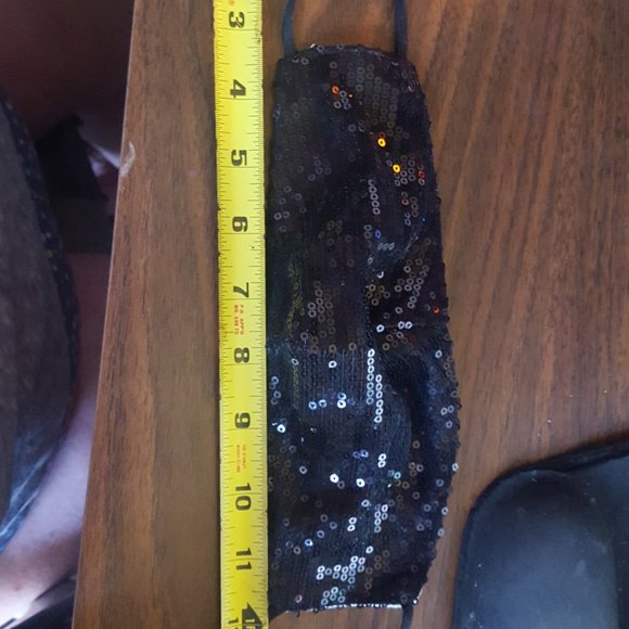 Black Sequins Face Mask U-104 - Picture 4 of 7